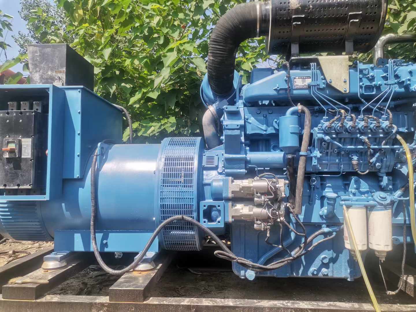 永嘉详细说明降低 800kW 柴油发电机输出电流波动的方法